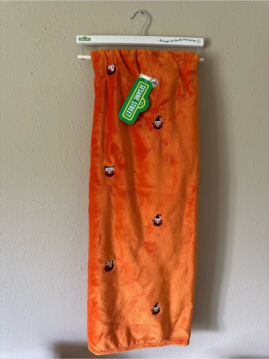 Sesame Street Other - Sesame Street Orange Plush Blanket with Character Embroideries